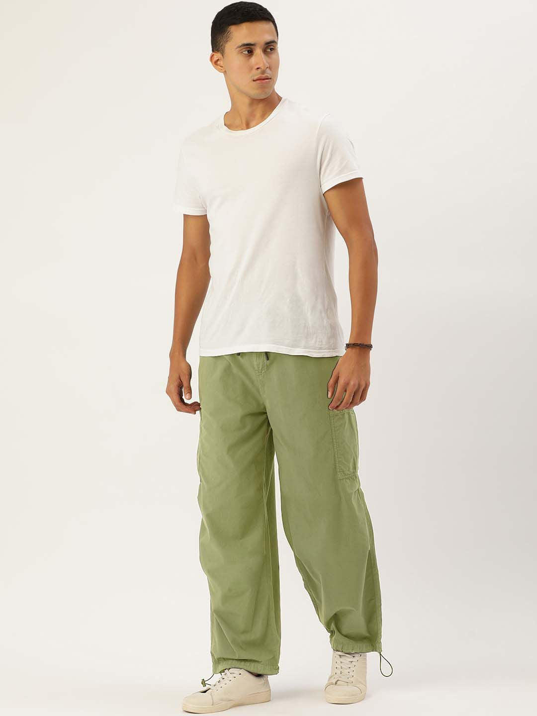 Bene Kleed Men Mid Rise Parachute Fit Pure cotton Cargos Trouser