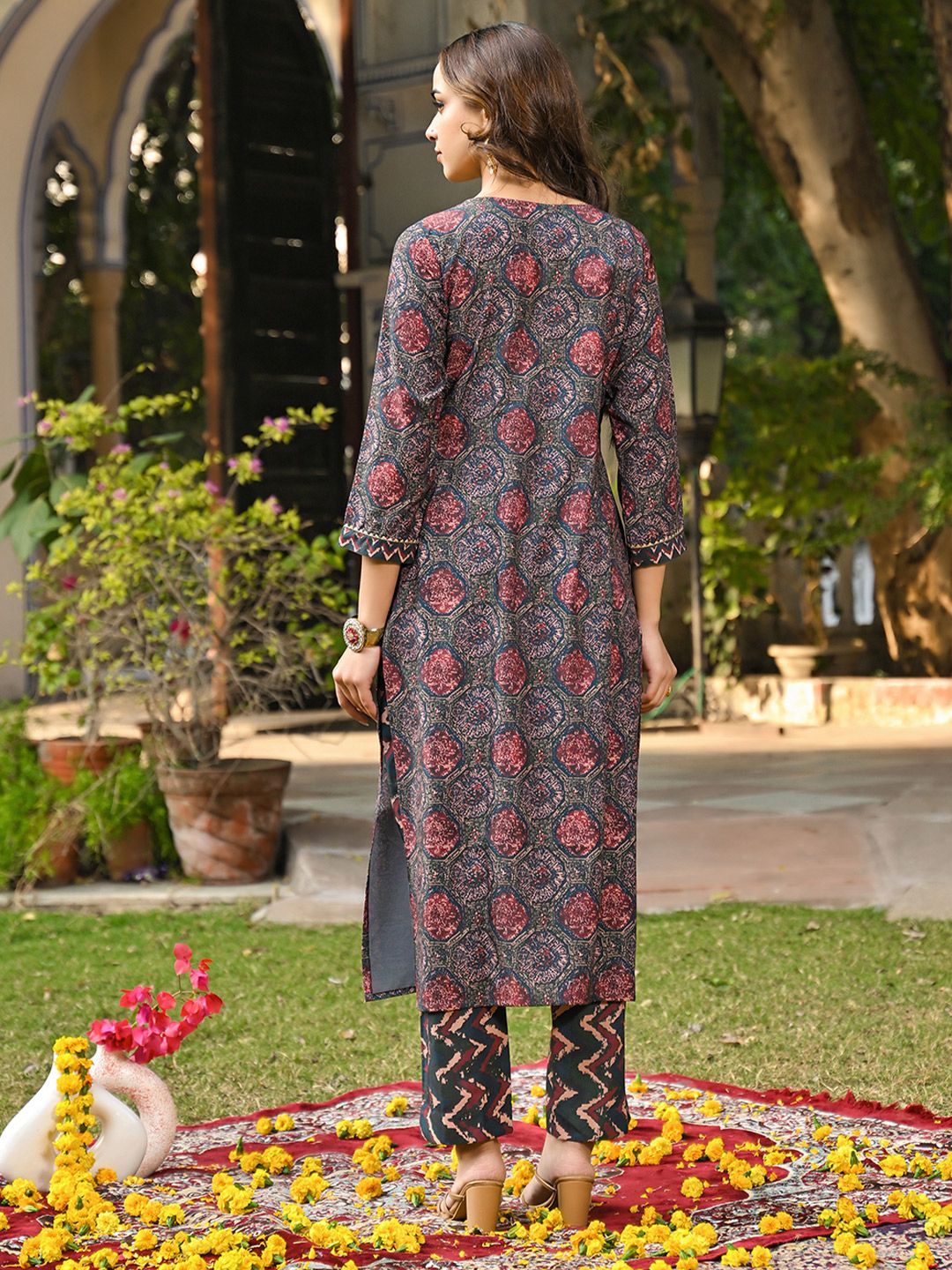 KALINI Geometric Printed Notch Neck Gotta Patti Straight Kurta With Trousers & Dupatta