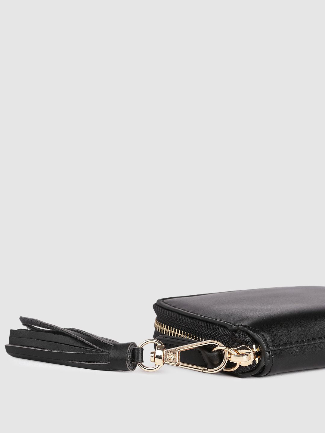 DressBerry Women Tasselled Zip Around Wallet