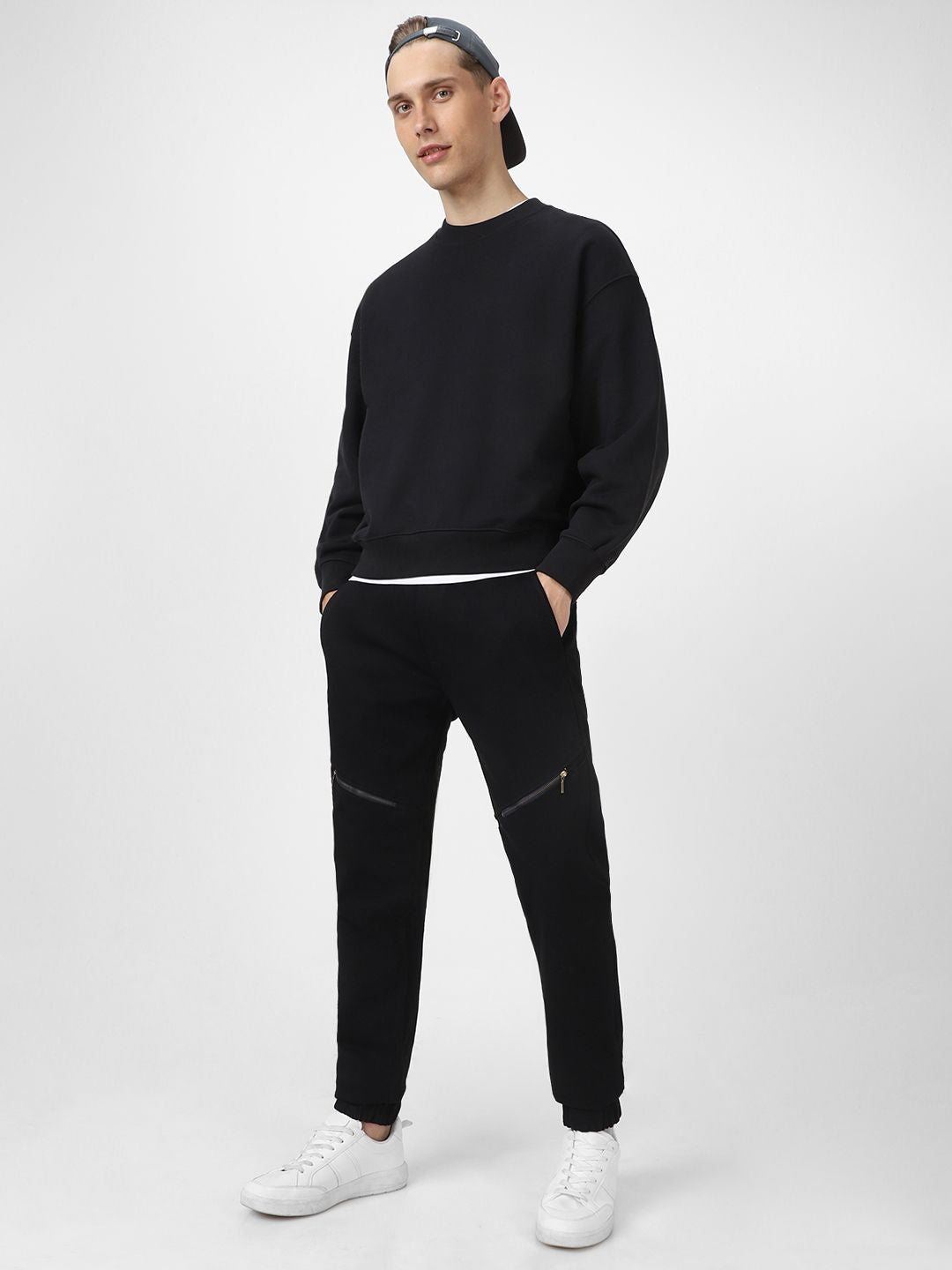 Urbano Fashion Men Black Mid-Rise Stretchable Jogger Jeans