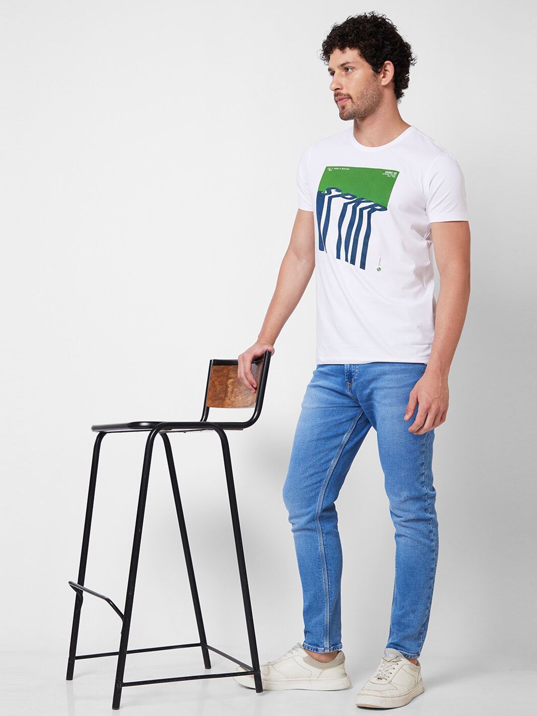 SPYKAR Graphic Printed Round Neck Cotton Slim Fit T-shirt