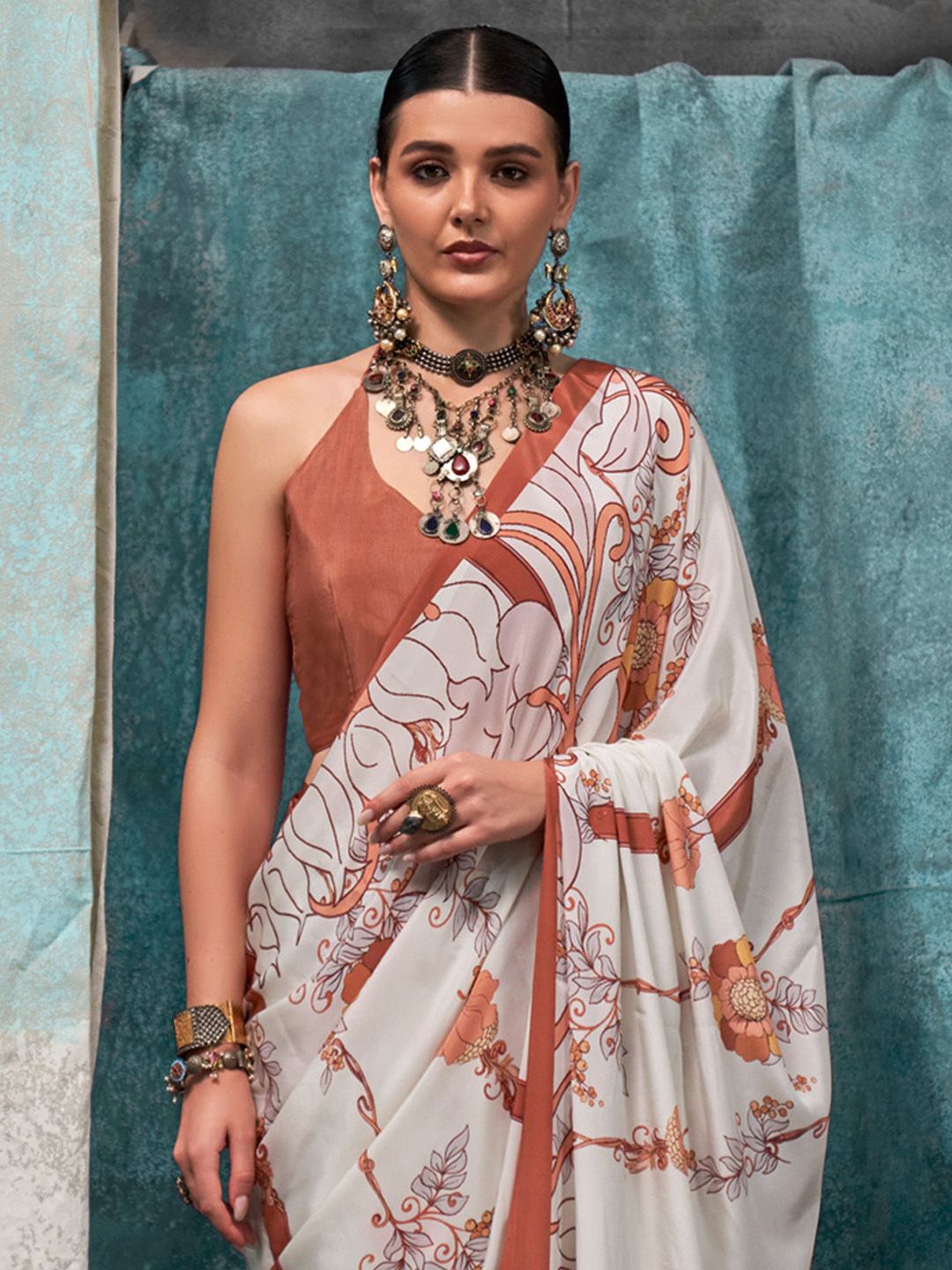 Saree mall Printed Poly Crepe Bagru Sarees