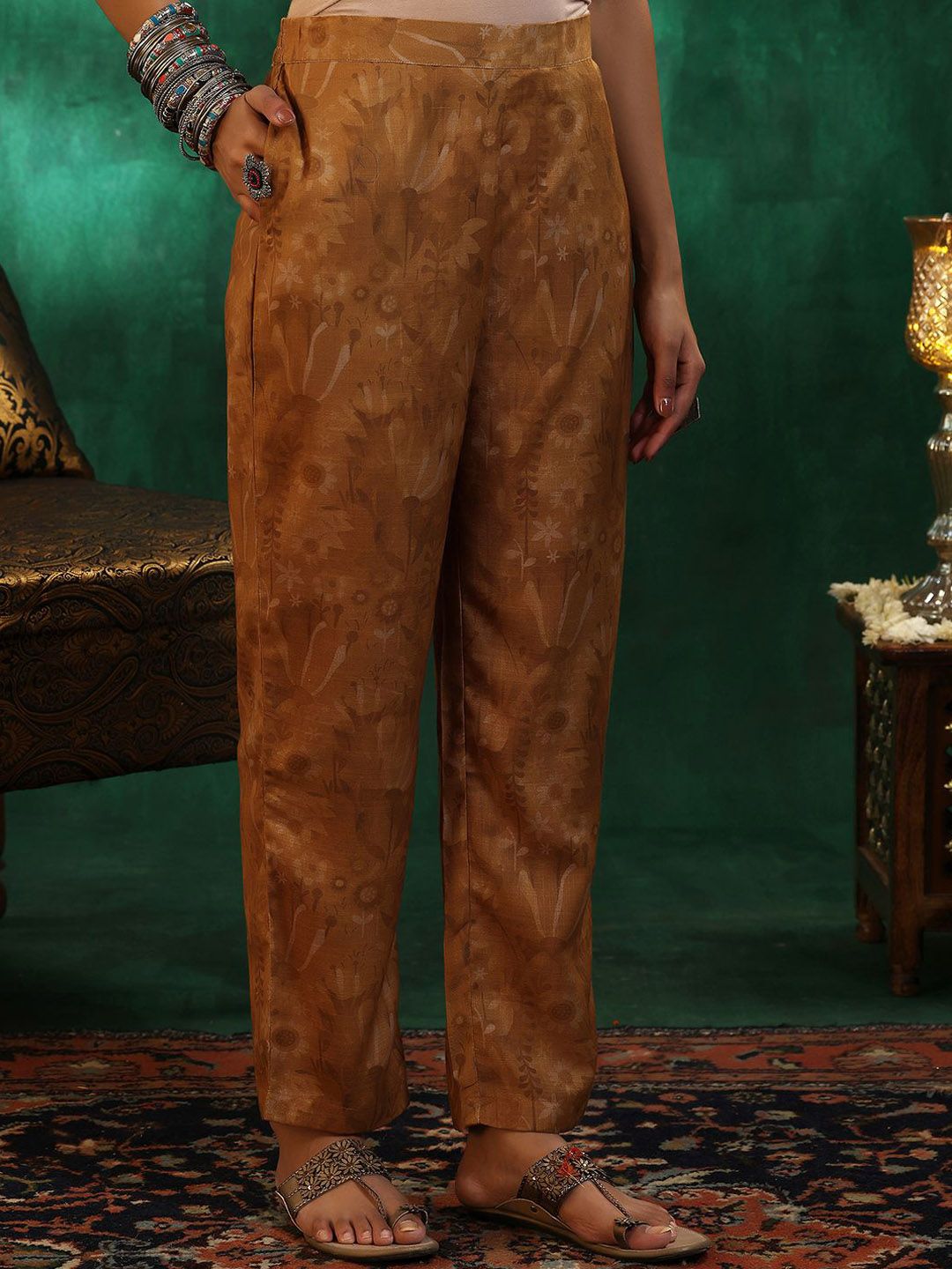 Libas Floral Printed Regular Sequinned Linen Straight Kurta with Trousers & Dupatta