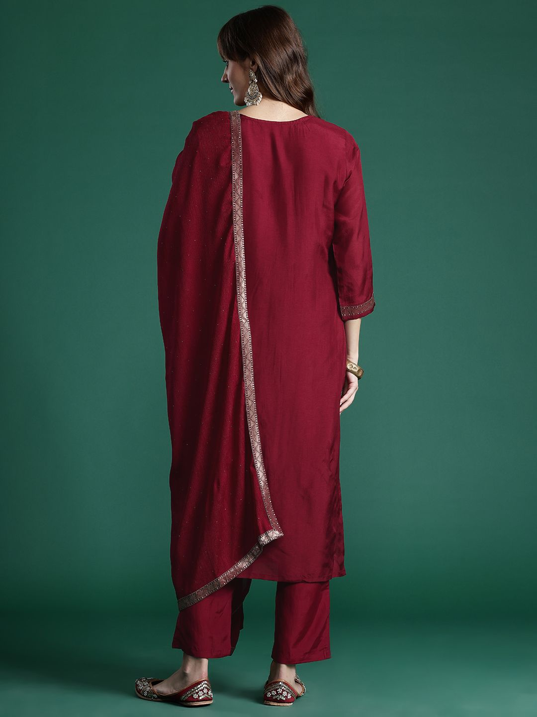 Indo Era Embroidered Jacquard Zari Kurta With Trousers & Dupatta