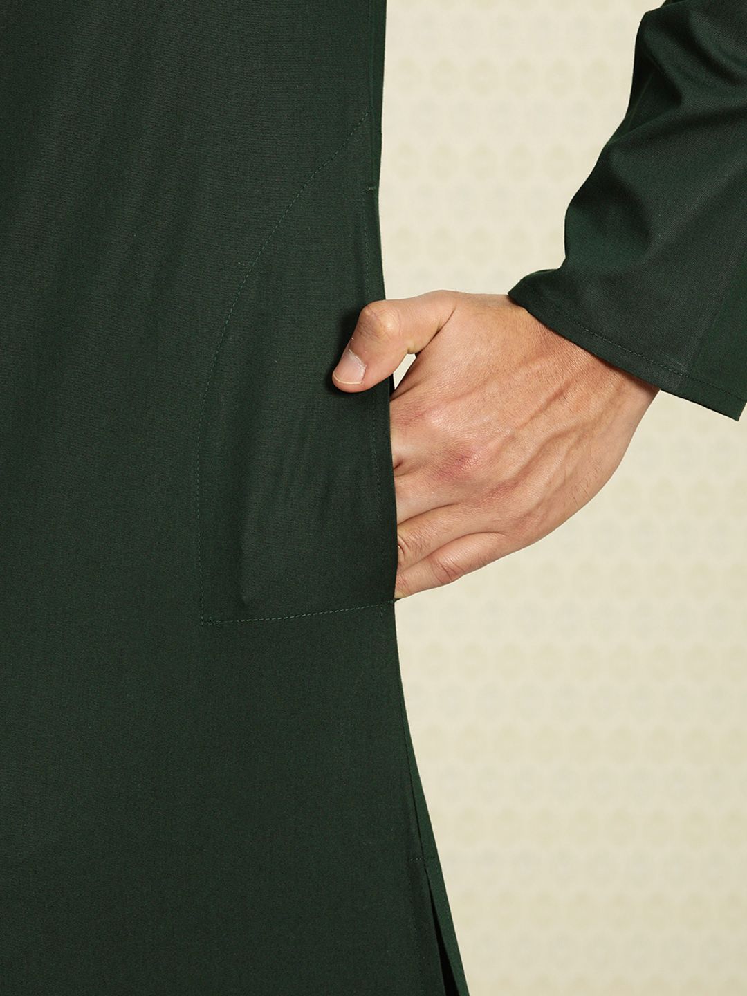 House of Pataudi Men Green Solid Kurta Lurus