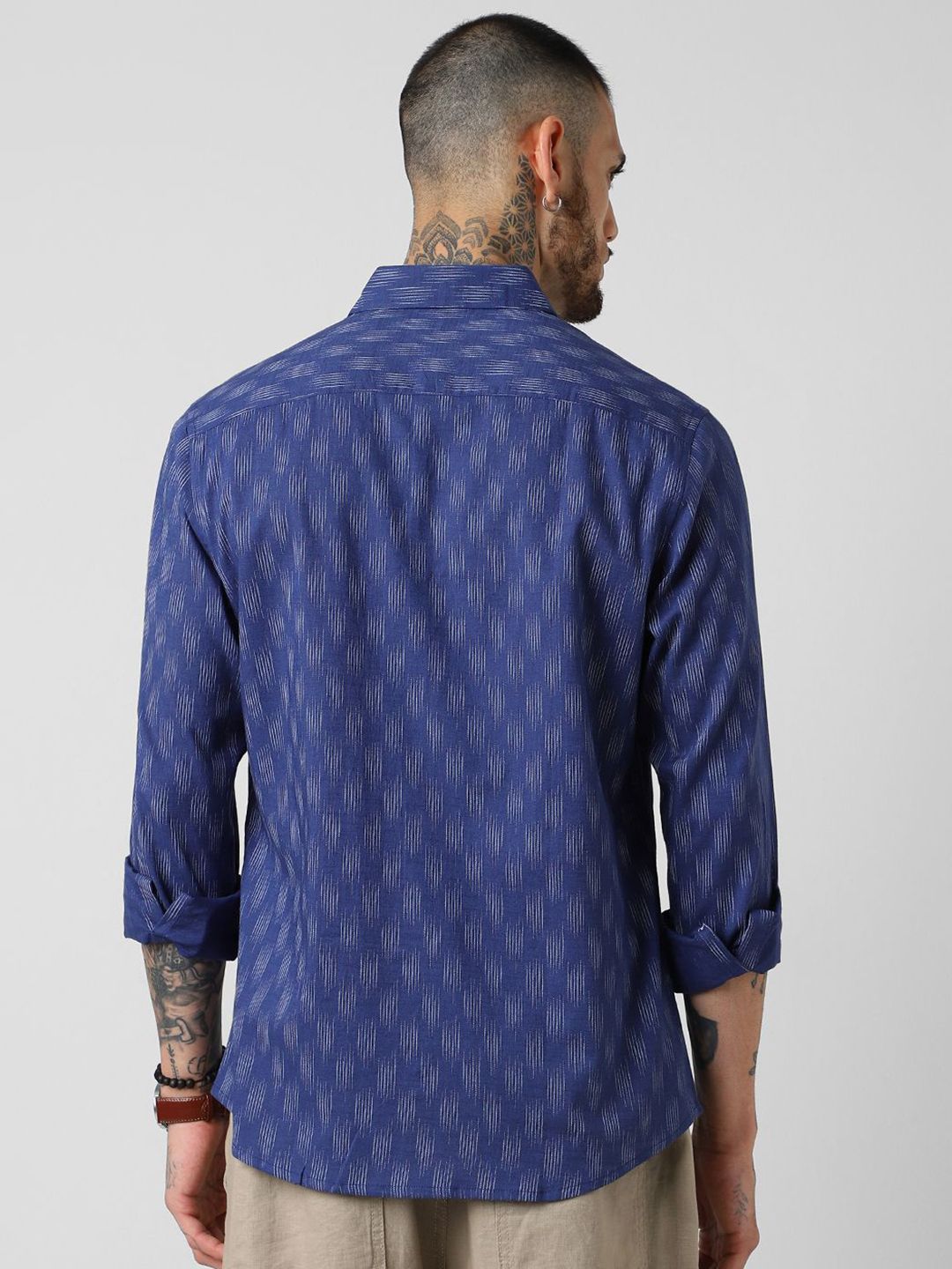 VASTRADO Men Classic Slim Fit Opaque Checked Casual Shirt