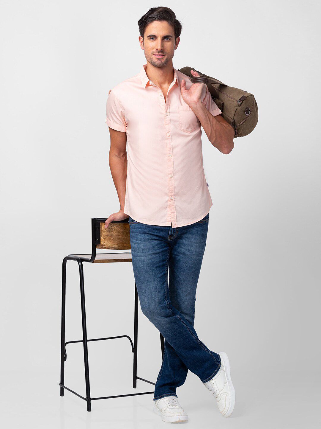 SPYKAR Men Classic Slim Fit Cotton Casual Shirt