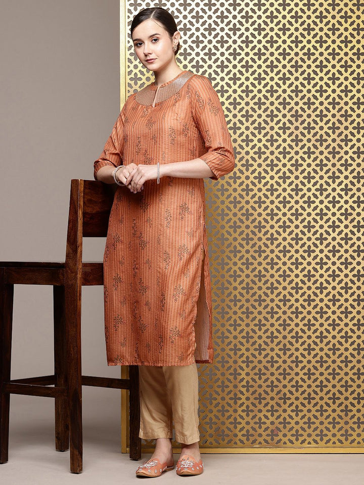 House of Pataudi Floral Printed Sequinned Jashn Kurta