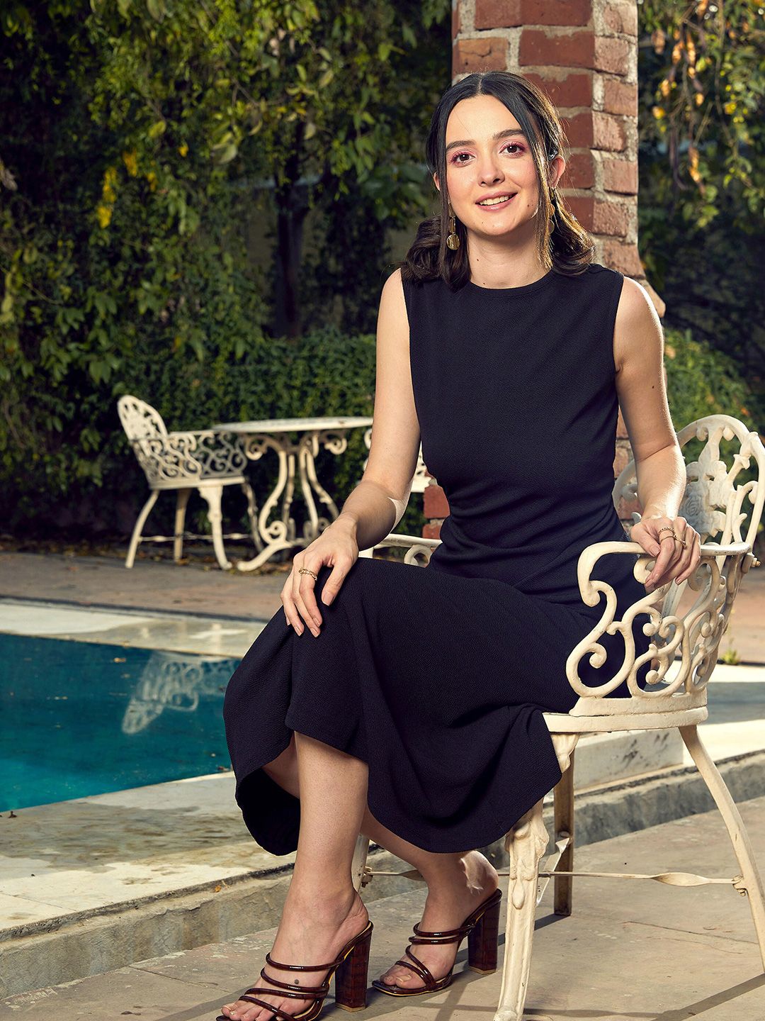 SASSAFRAS Black Cut-Out Detail A-Line Midi Dress