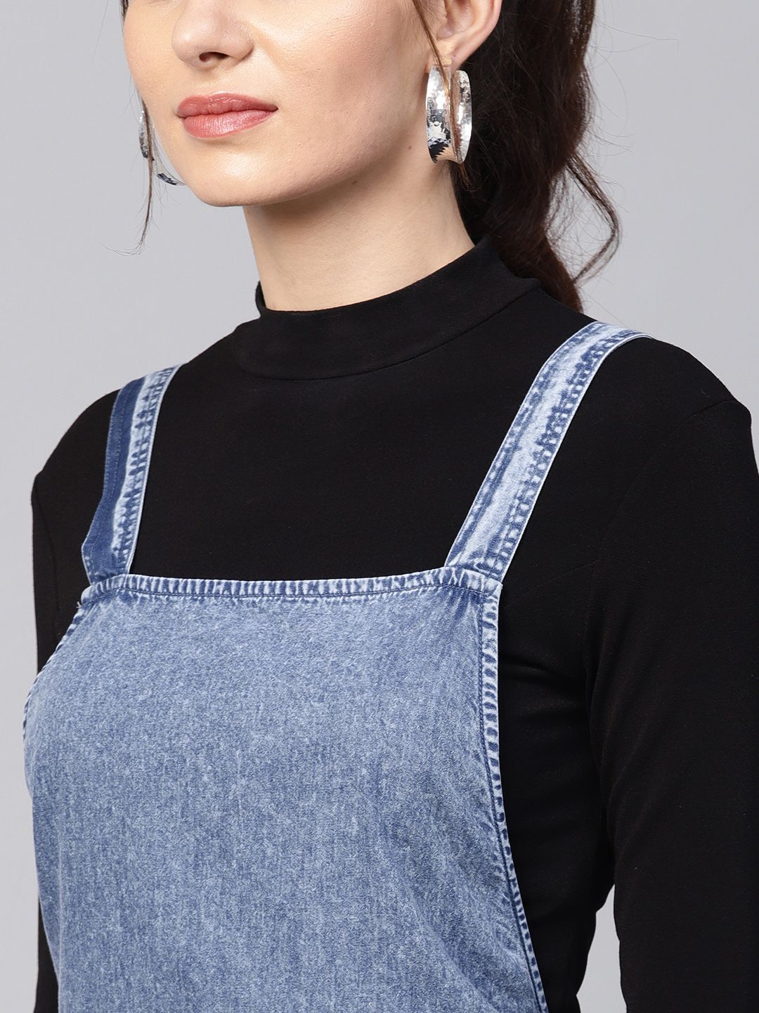 SASSAFRAS Women Blue Chambray Solid Pinafore Dress