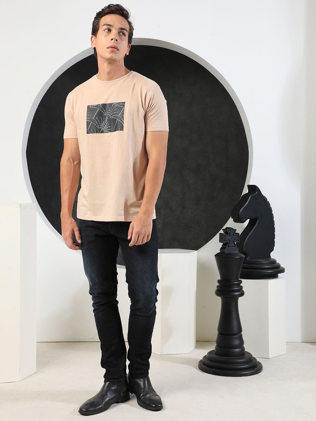 RARE RABBIT Men Glams Graphic Printed Pure Cotton Slim Fit T-Shirt