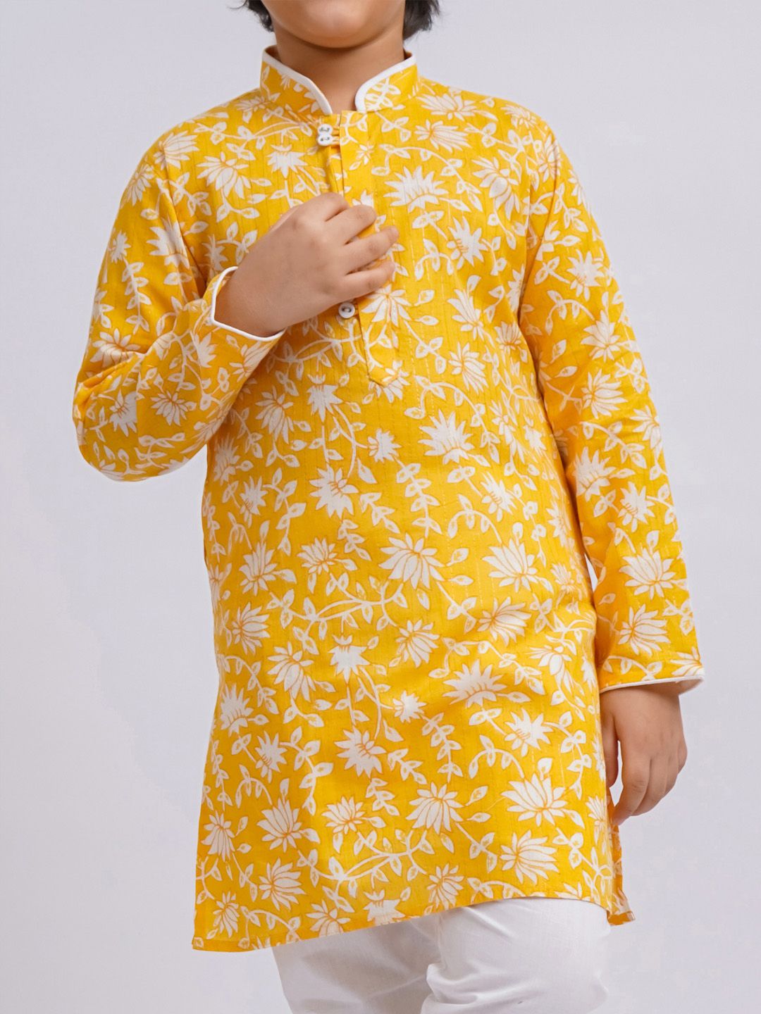 VASTRAMAY Boys Floral Printed Regular Pure Cotton Kurta with Pyjamas
