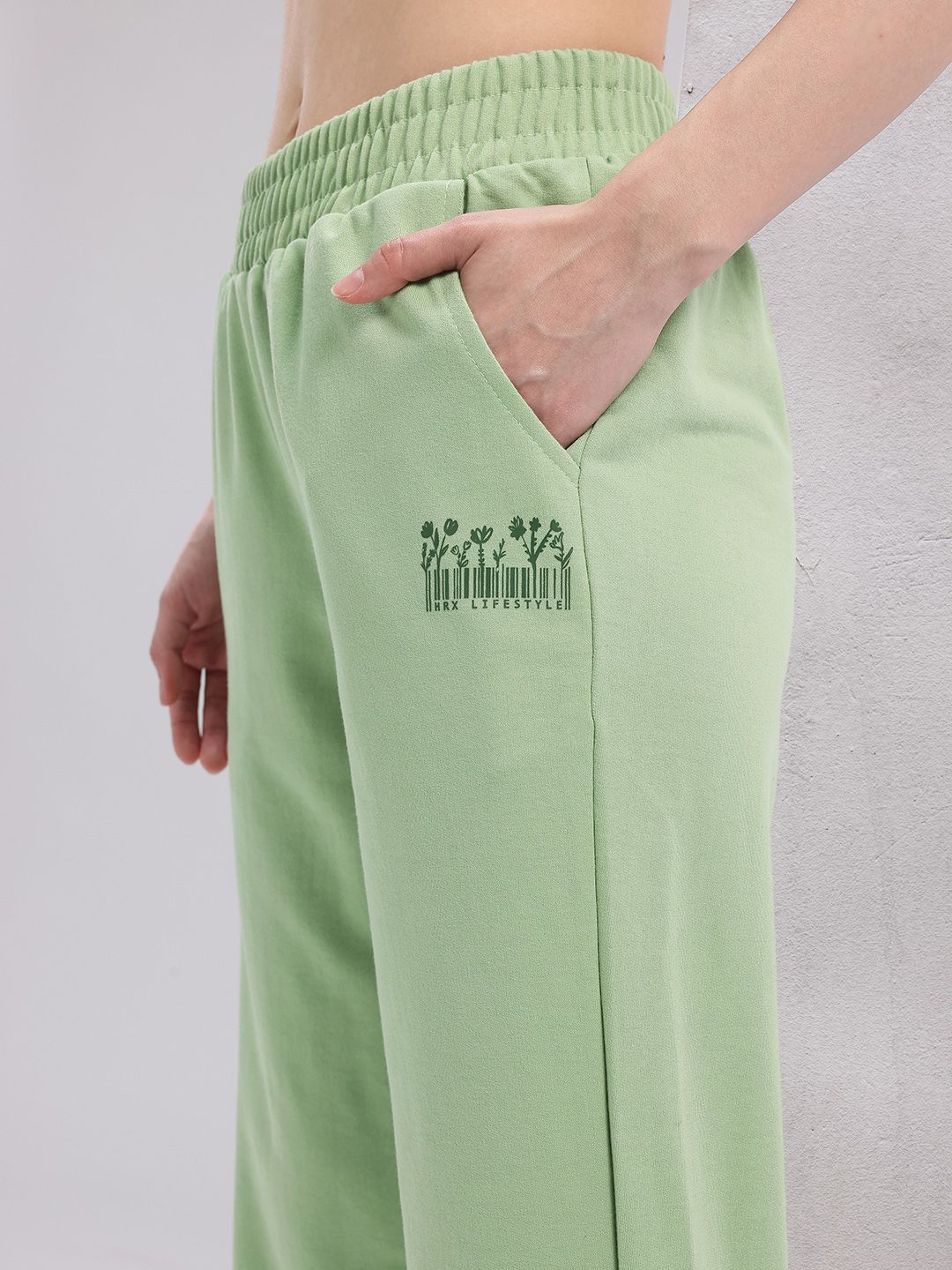 HRX by Hrithik Roshan Women Printed Detail Mid-Rise Lifestyle Joggers