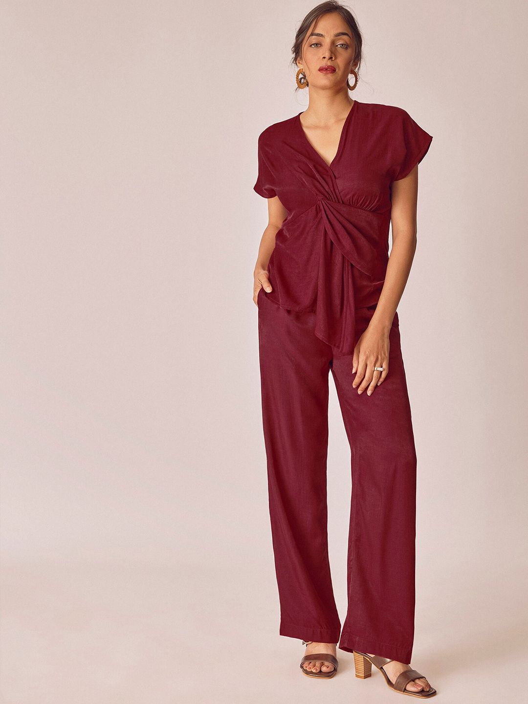 The Label Life V-Neck Extended Sleeves Asymmetric Front Twisted Top