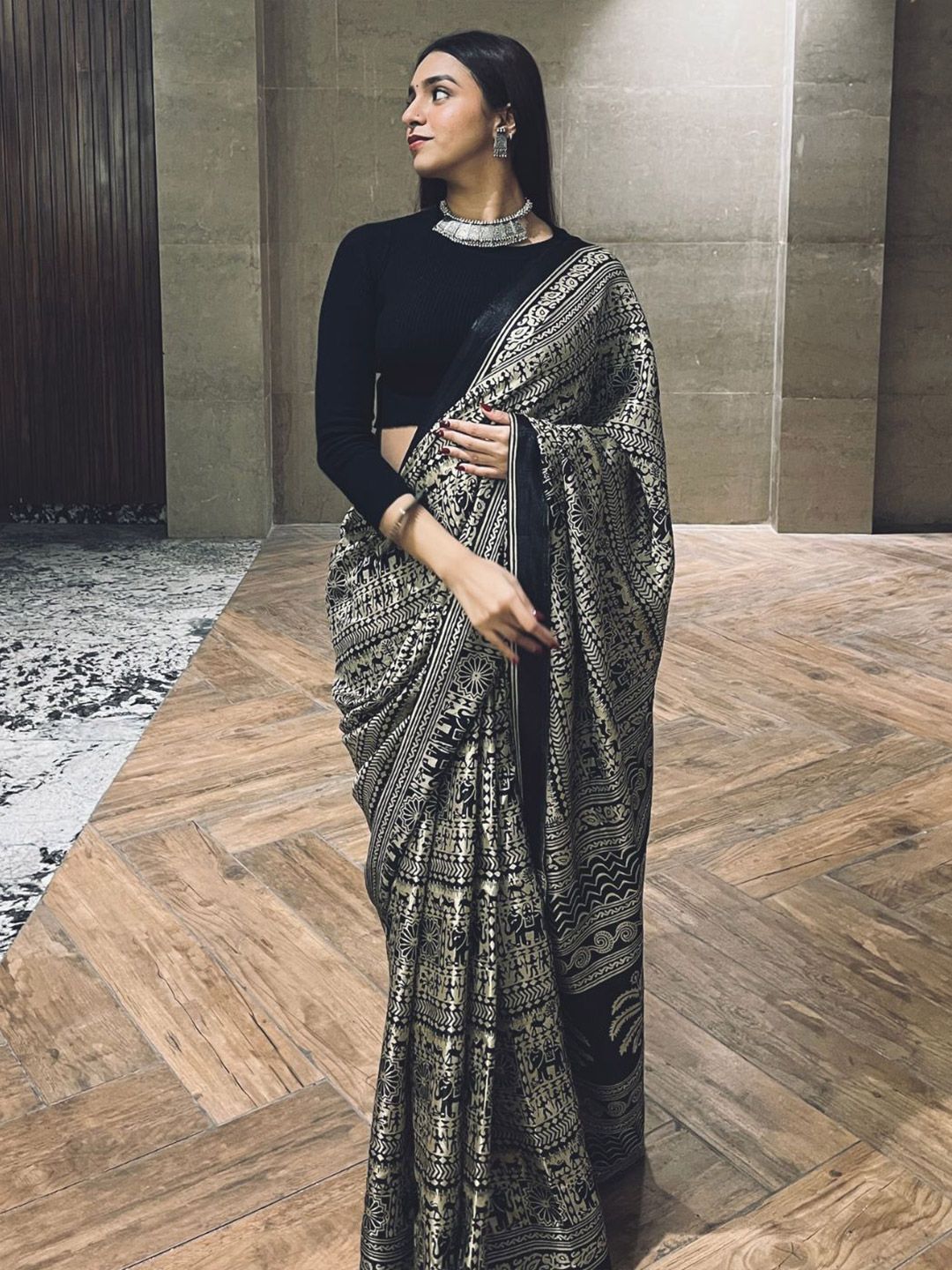 KALINI Ethnic Motifs Printed Saree