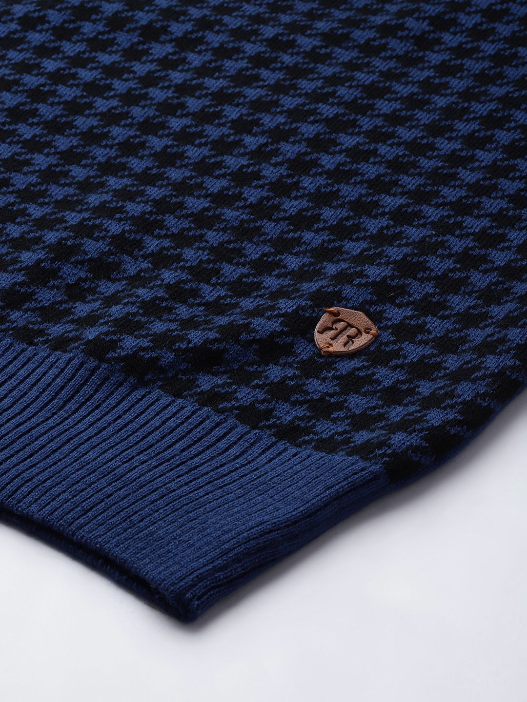 Raymond Men Blue & Black Houndstooth Sweater