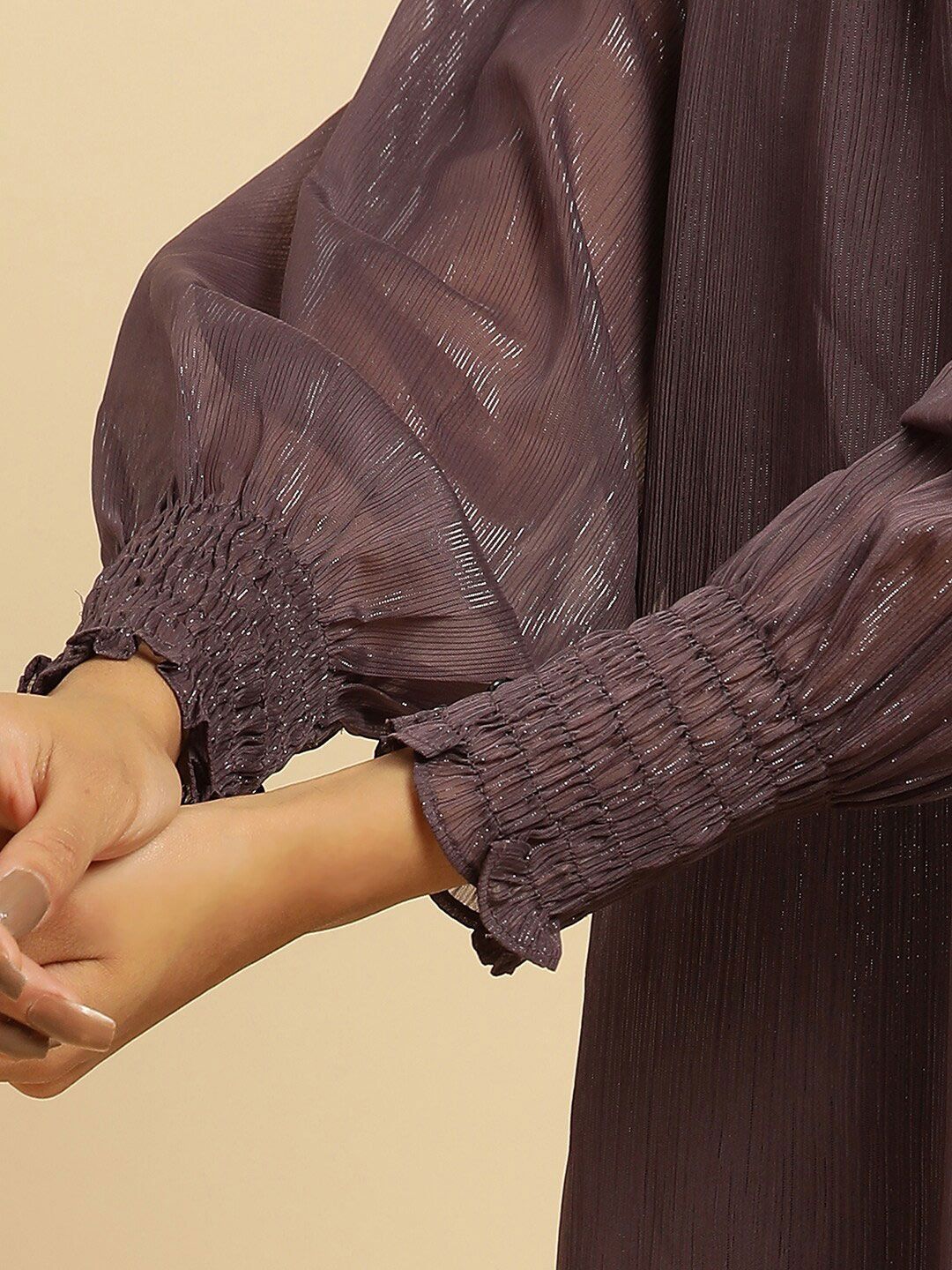 W High Neck Regular Top