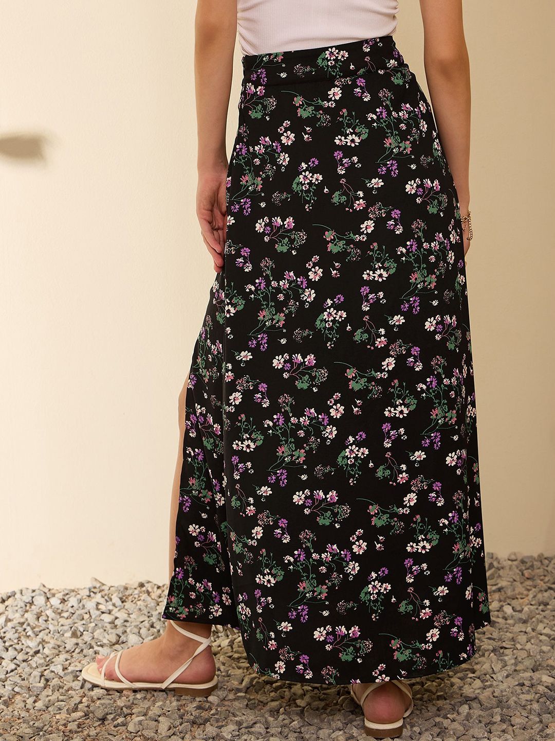 Berrylush Women Floral Printed A-line Maxi Skirt