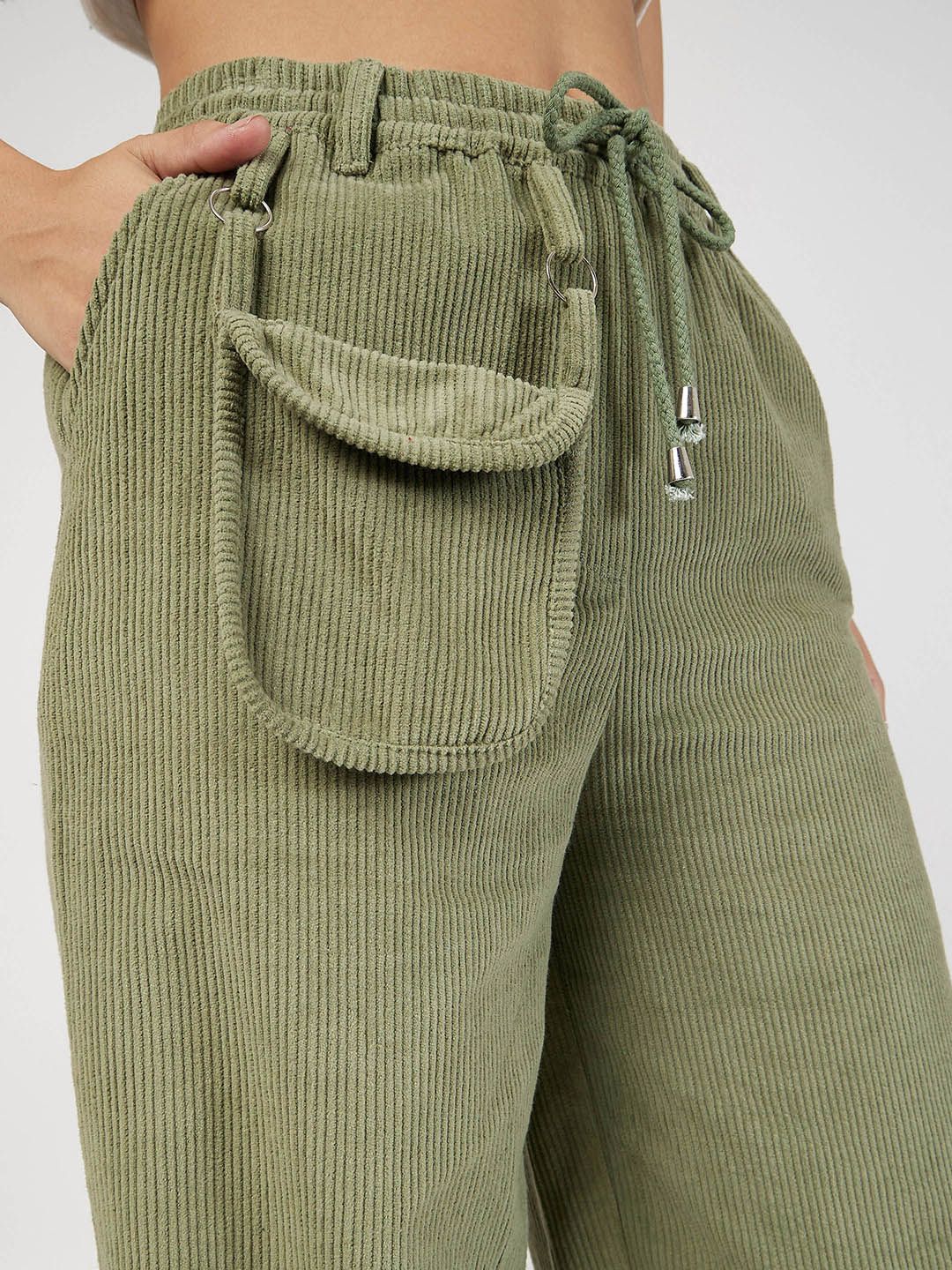 SASSAFRAS Women Olive Green Straight Fit Pure Cotton Parallel Trousers