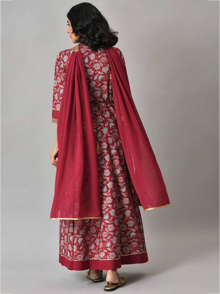 AURELIA Maroon & Gold-Toned Zari Embroidered Floral Printed Choker Maxi Dress