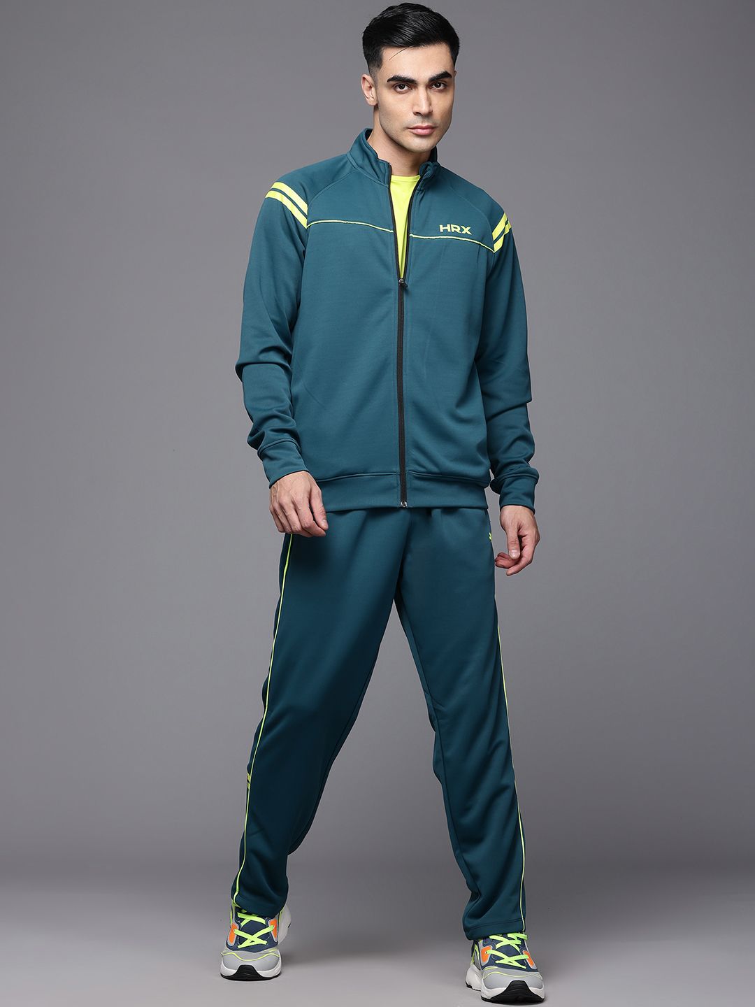 HRX by Hrithik Roshan Contrast Stripe Raglan Sleeve Rapid-Dry Running Tracksuit