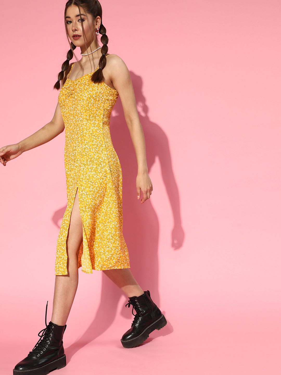 Berrylush Yellow & White Floral Crepe A-Line Midi Dress