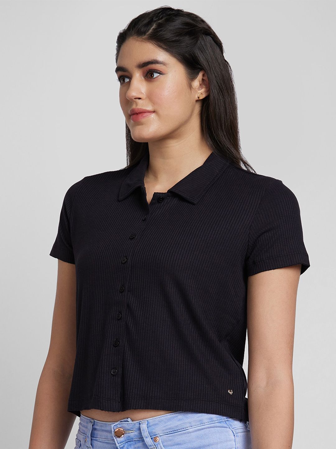 SPYKAR Spread Collar Short Sleeves Casual Shirt