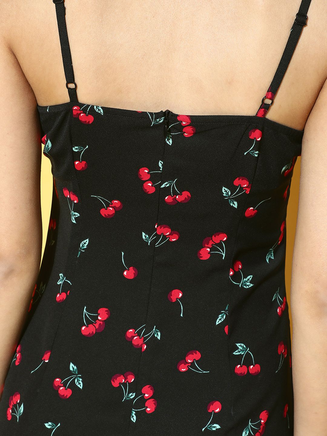 Berrylush Black & Red A-Line Midi Dress