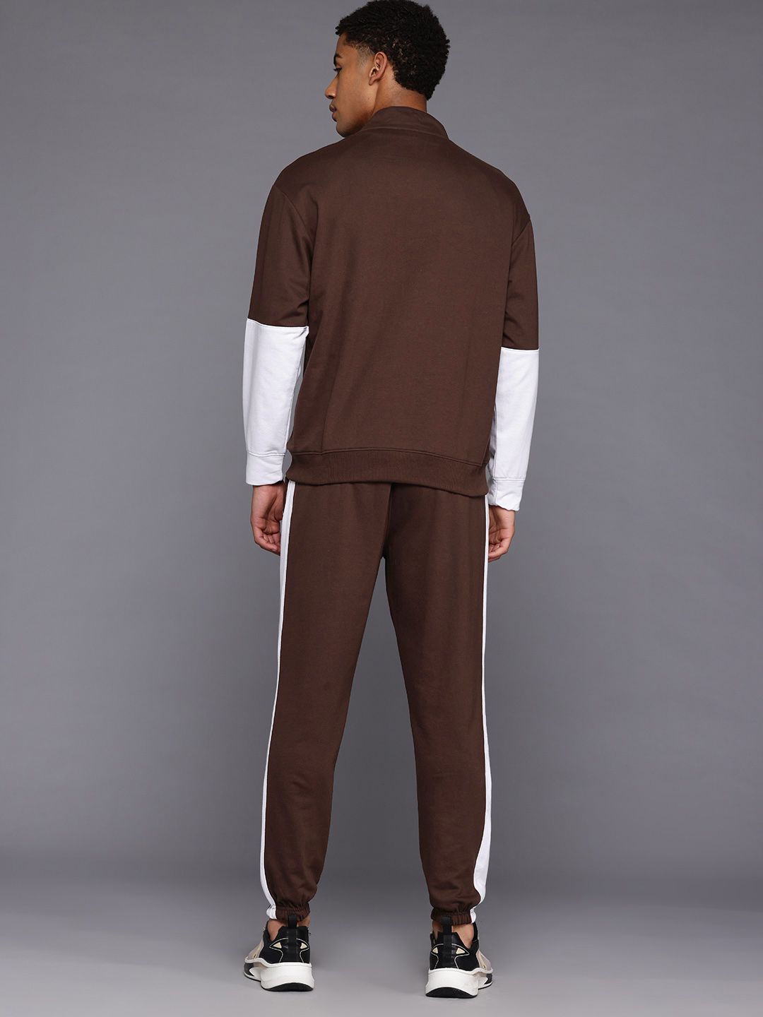 HRX by Hrithik Roshan Colourblocked Lifestyle Tracksuit