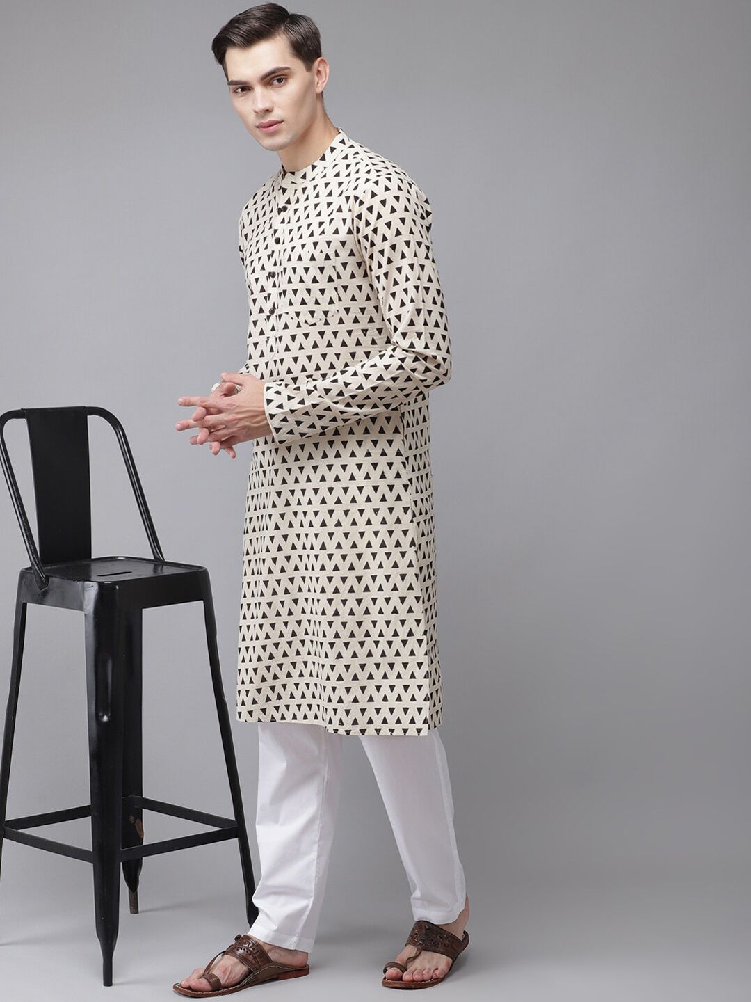 See Designs Men Beige & Black Geometric Printed Kurta