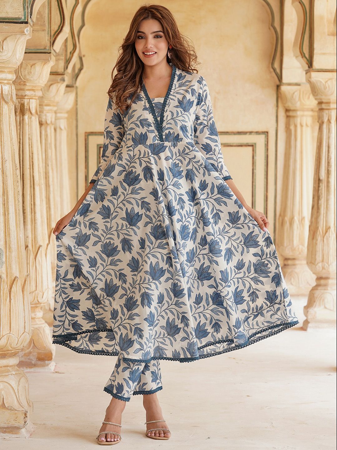 KALINI Floral Printed Regular Pure Cotton Kurta & Trousers With Dupatta