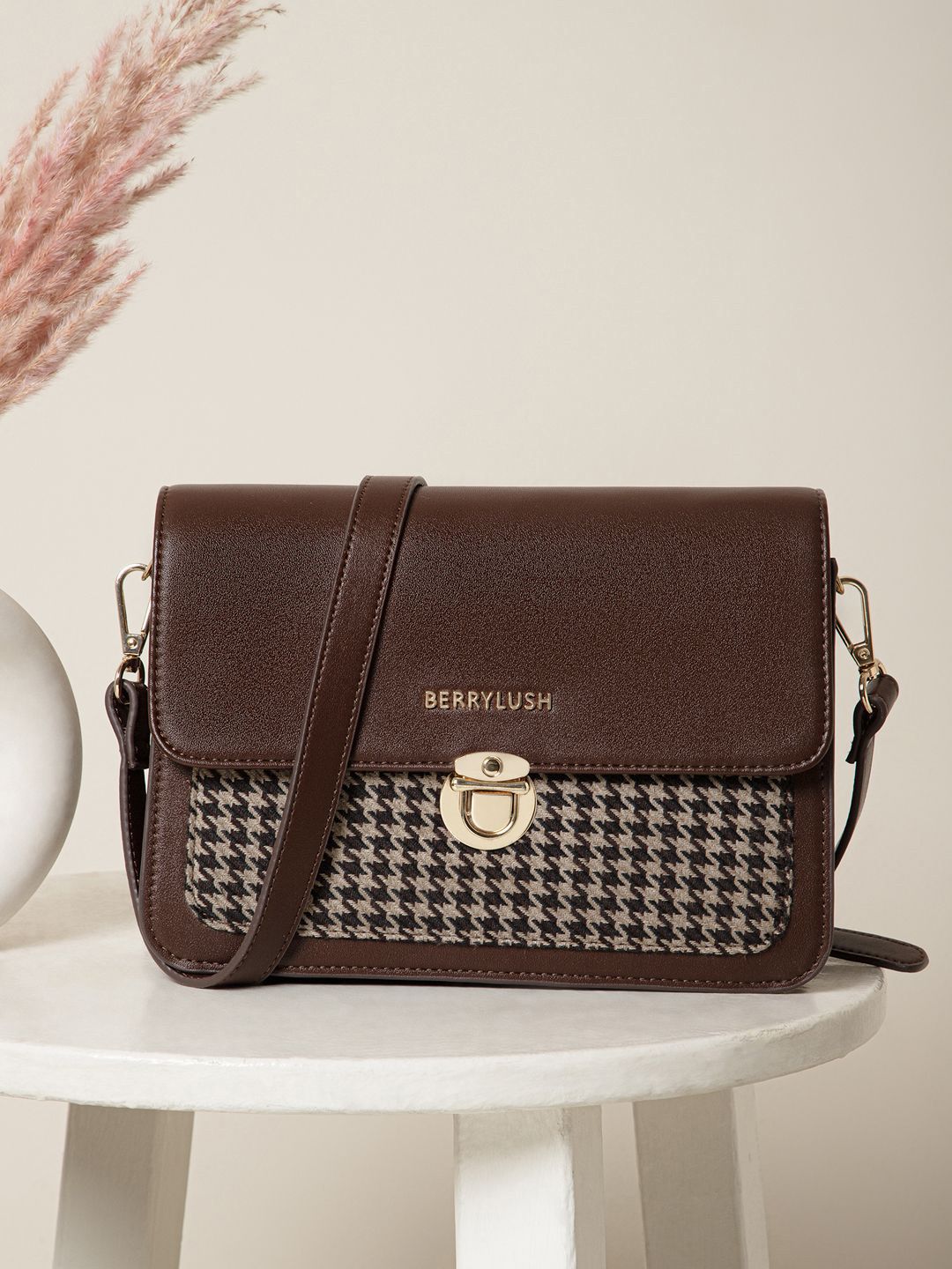 Berrylush Women Checked Structured Casual Sling Bag