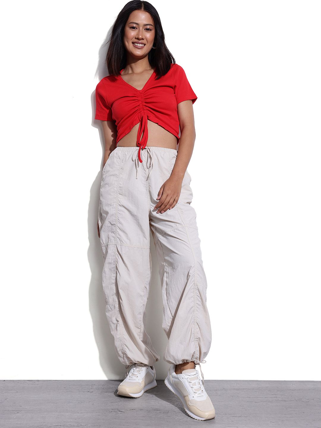 DressBerry String Ruch Up V-Neck Fitted Top