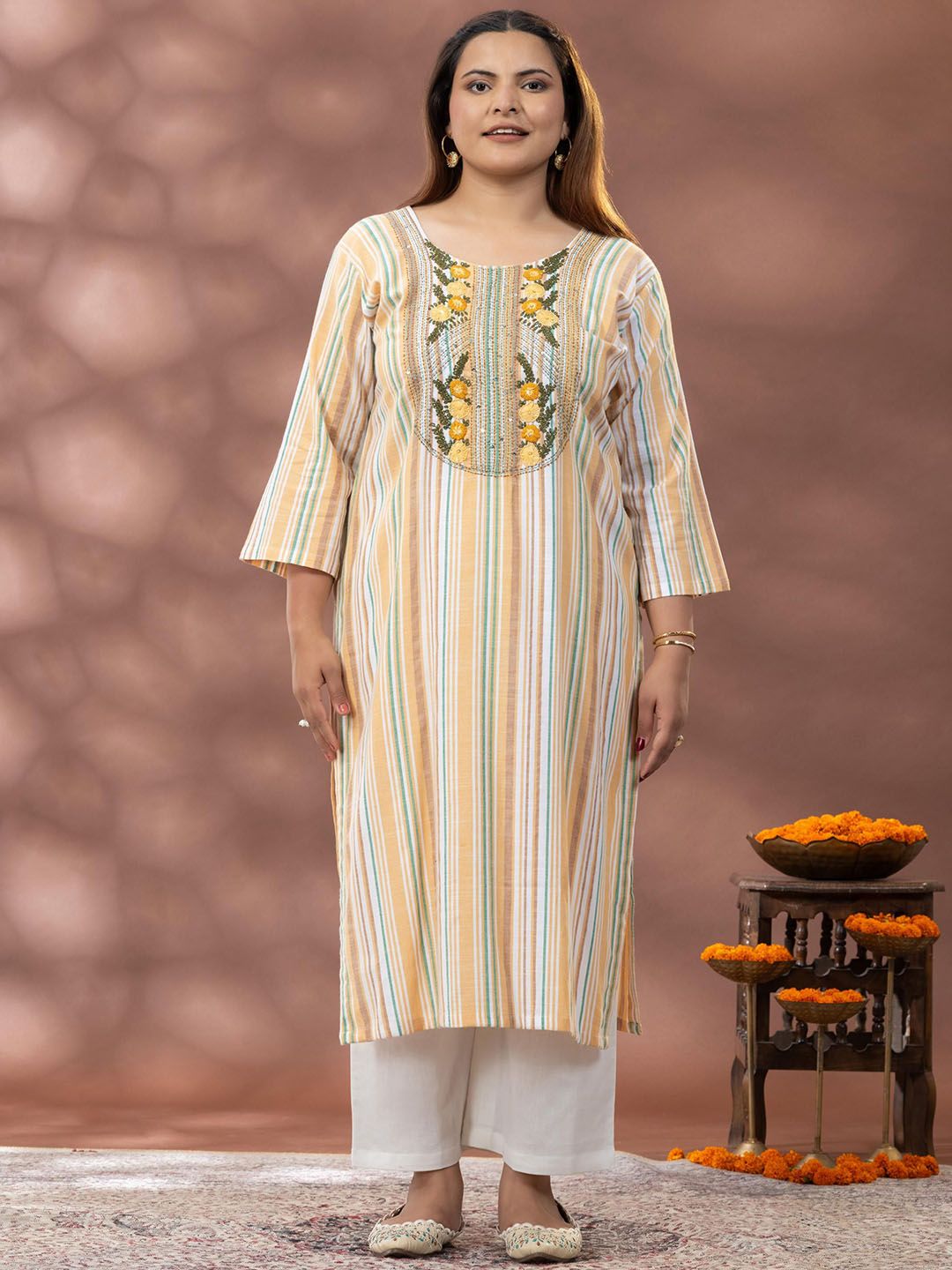 Kurta Lurus Berjalur Mamicha