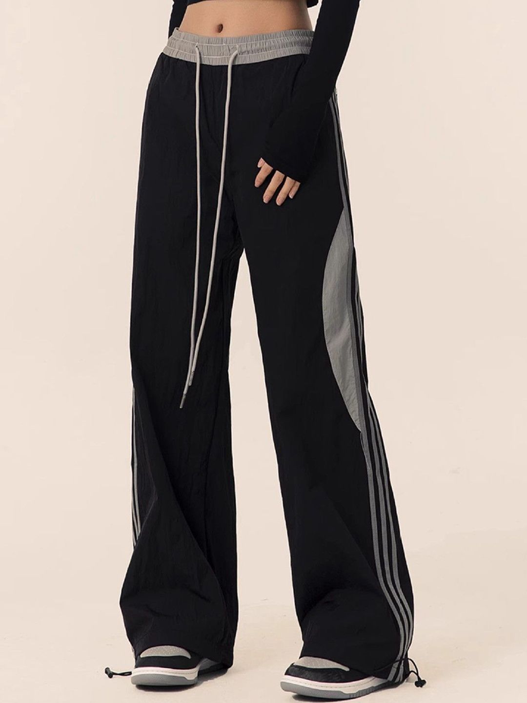 DressBerry Women Striped Trousers
