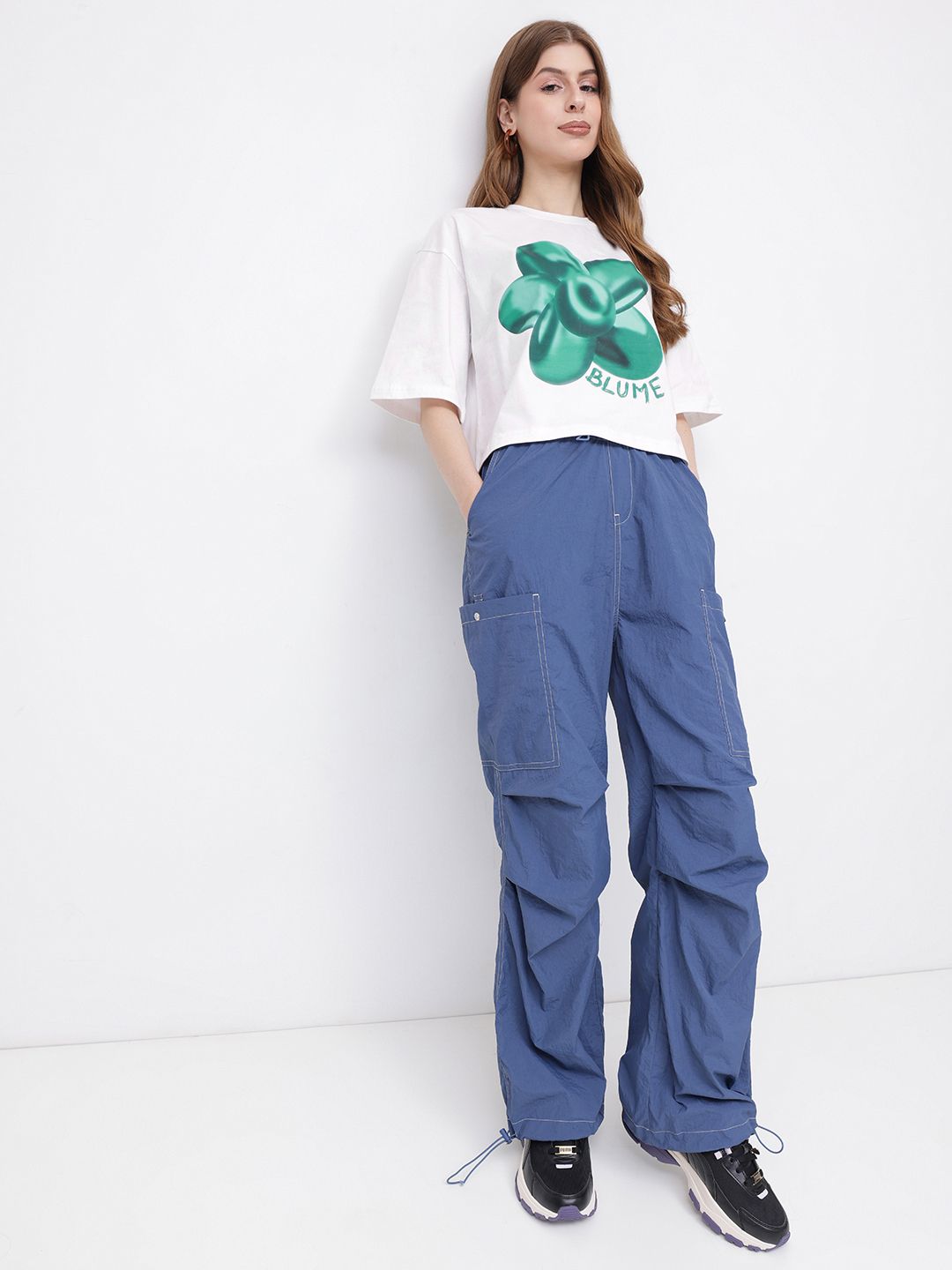 DressBerry The 90s Bloom Printed Boxy Crop T-shirt
