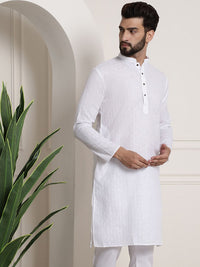 SOJANYA Men White Dobby Kurta
