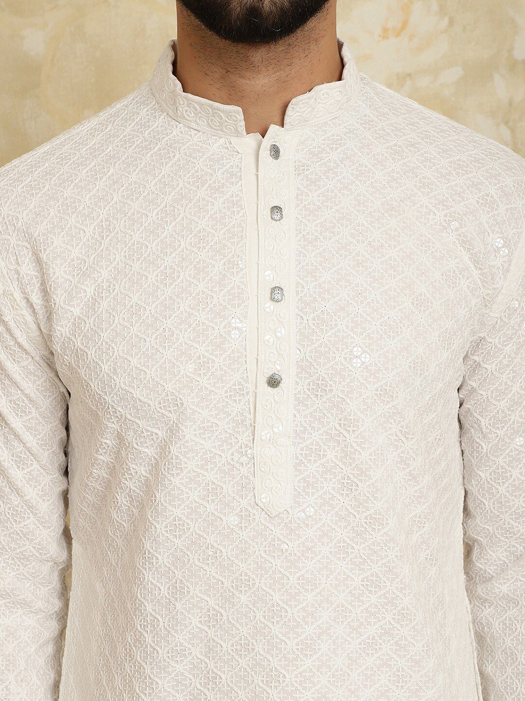 SOJANYA Geometric Embroidered Pure Cotton Mandarin Collar Straight Kurta