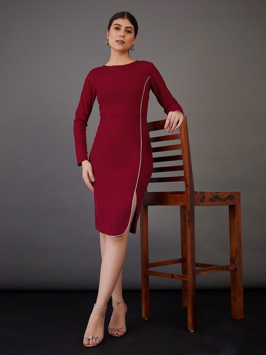 SASSAFRAS worklyf Contrast Piping Bodycon Dress