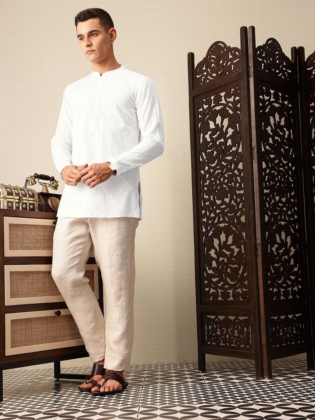 House of Pataudi Floral Embroidered Mandarin Collar Pure Cotton Jashn Kurta