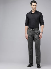 Park Avenue Men Checked Formal Trousers