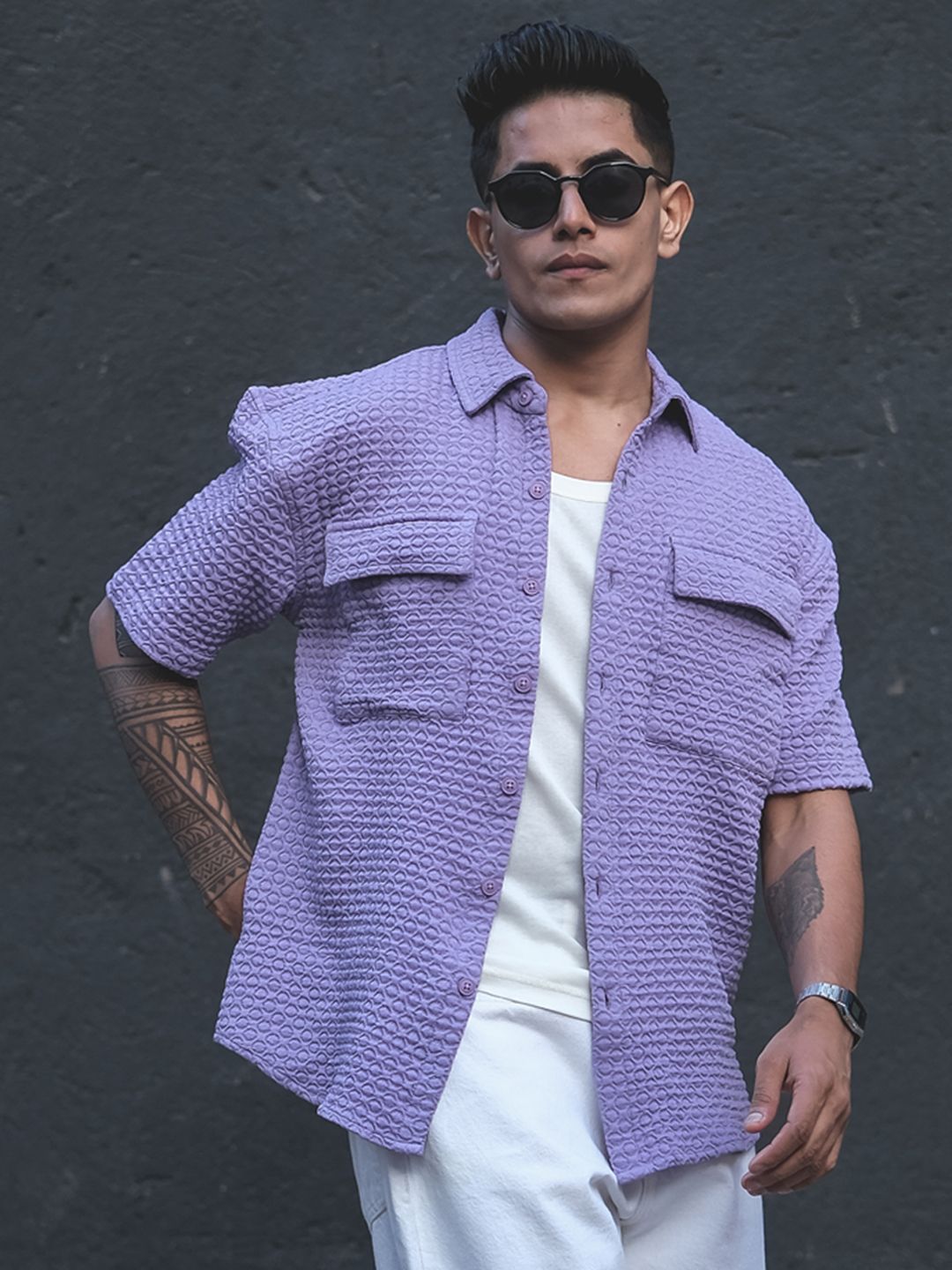 Powerlook Men Solid Pockets Spread Collar Oversized Casual Shirt