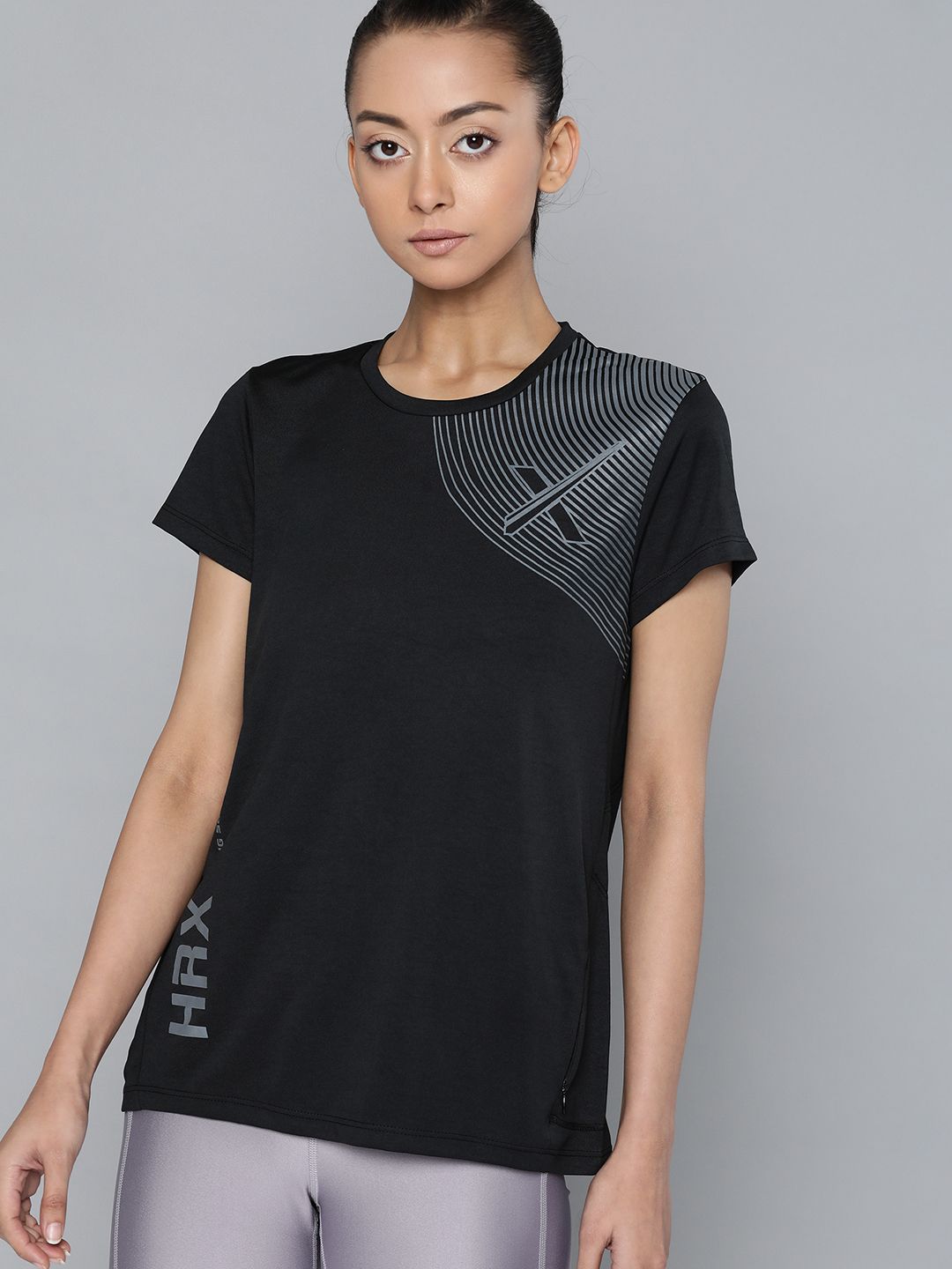 HRX By Hrithik Roshan Women Jet Black Printed Rapid-Dry Antimicrobial Running Tshirt