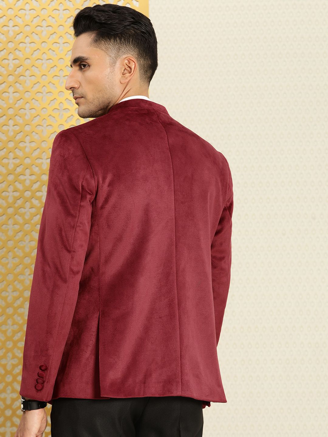 House of Pataudi Self Design Velvet Finish Mandarin Collar Bandhgala Jashn Blazer