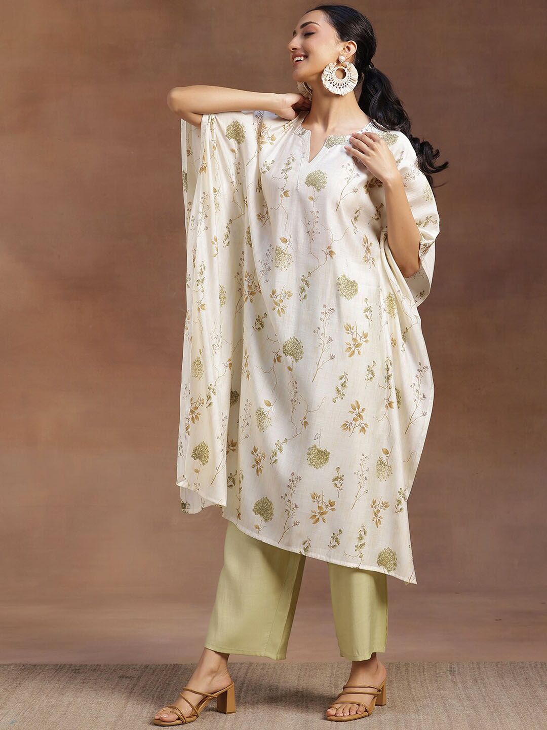 Libas Printed V-Neck Kaftan Tunic With Palazzos Co-Ords