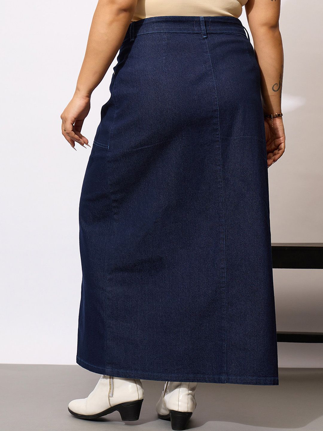 SASSAFRAS Curve Straight Maxi Skirt