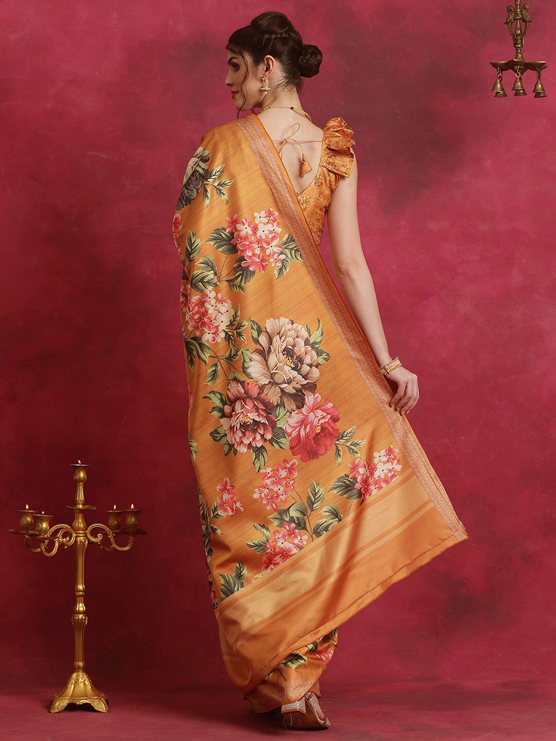 Saree mall Floral Printed Sarees