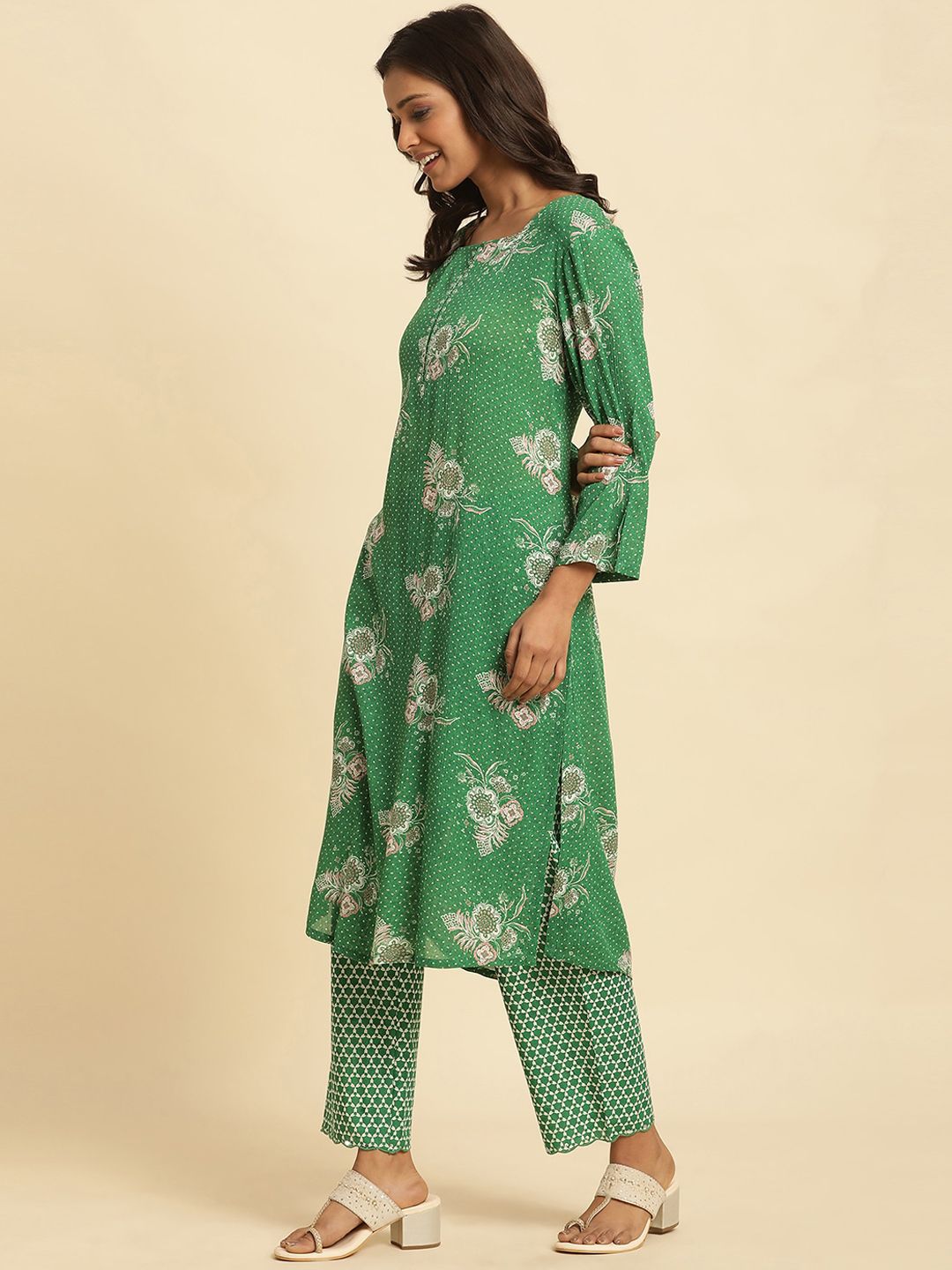 W Green Floral Printed Keyhole Neck Kurta