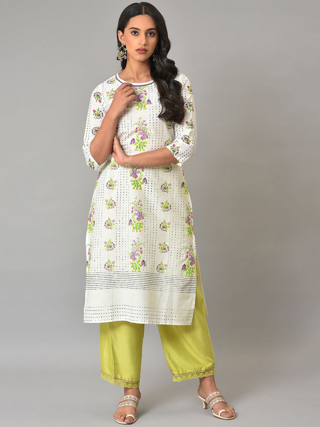 W Floral Printed Round Neck Cotton Straight Kurta
