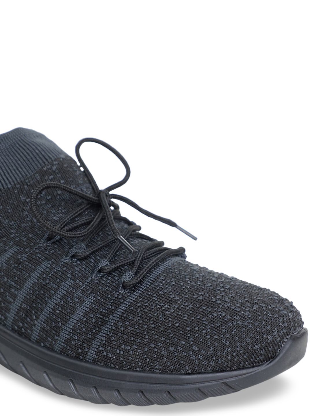 Highlander Men Anti Skid Lightweight Athleisure Sneaker